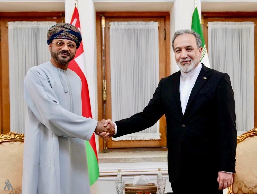 بيان إيراني عماني يعلن عن مقترح لإنشاء ممر مؤقت في مضيق هرمز