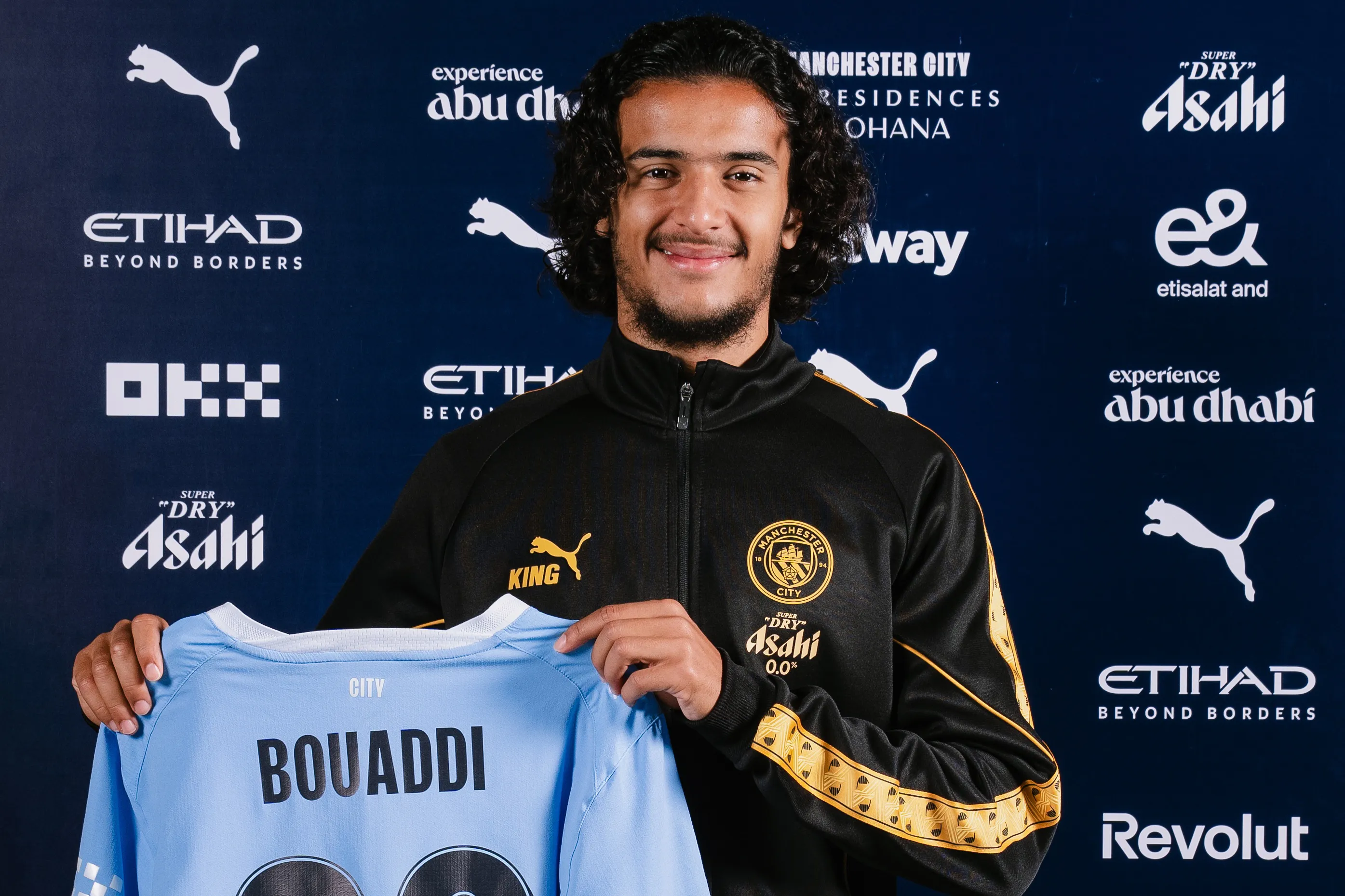 المغربي أيوب بوعدي ينضم إلى مانشستر سيتي في صفقة قياسية