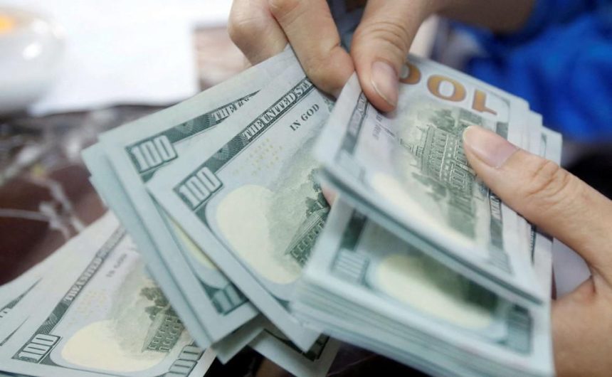 ارتفاع أسعار الصرف في الأسواق المحلية: 155000 دينار مقابل كل 100 دولار