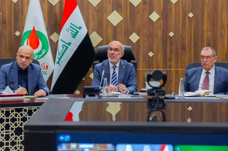 وزير النفط: شحنات إضافية من البنزين ستصل قريباً والنقص مؤقت