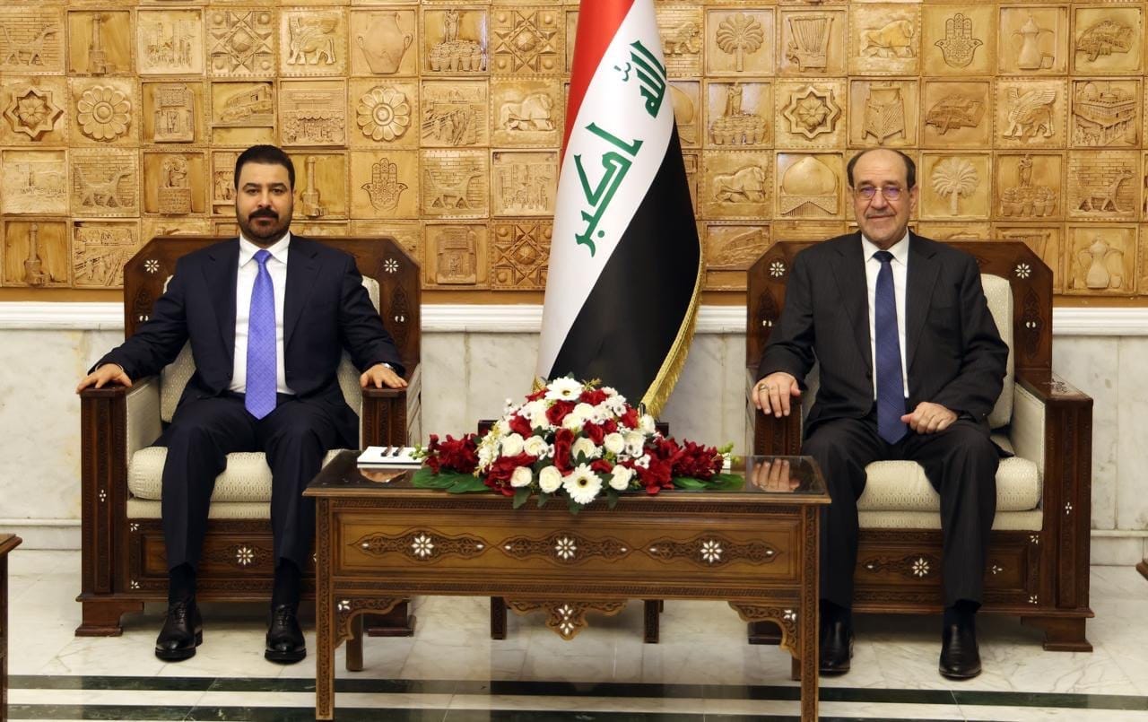 خلال لقائه رئيس الوزراء.. المالكي يؤكد أهمية تغليب المصلحة الوطنية وتوفير الدعم السياسي اللازم للحكومة