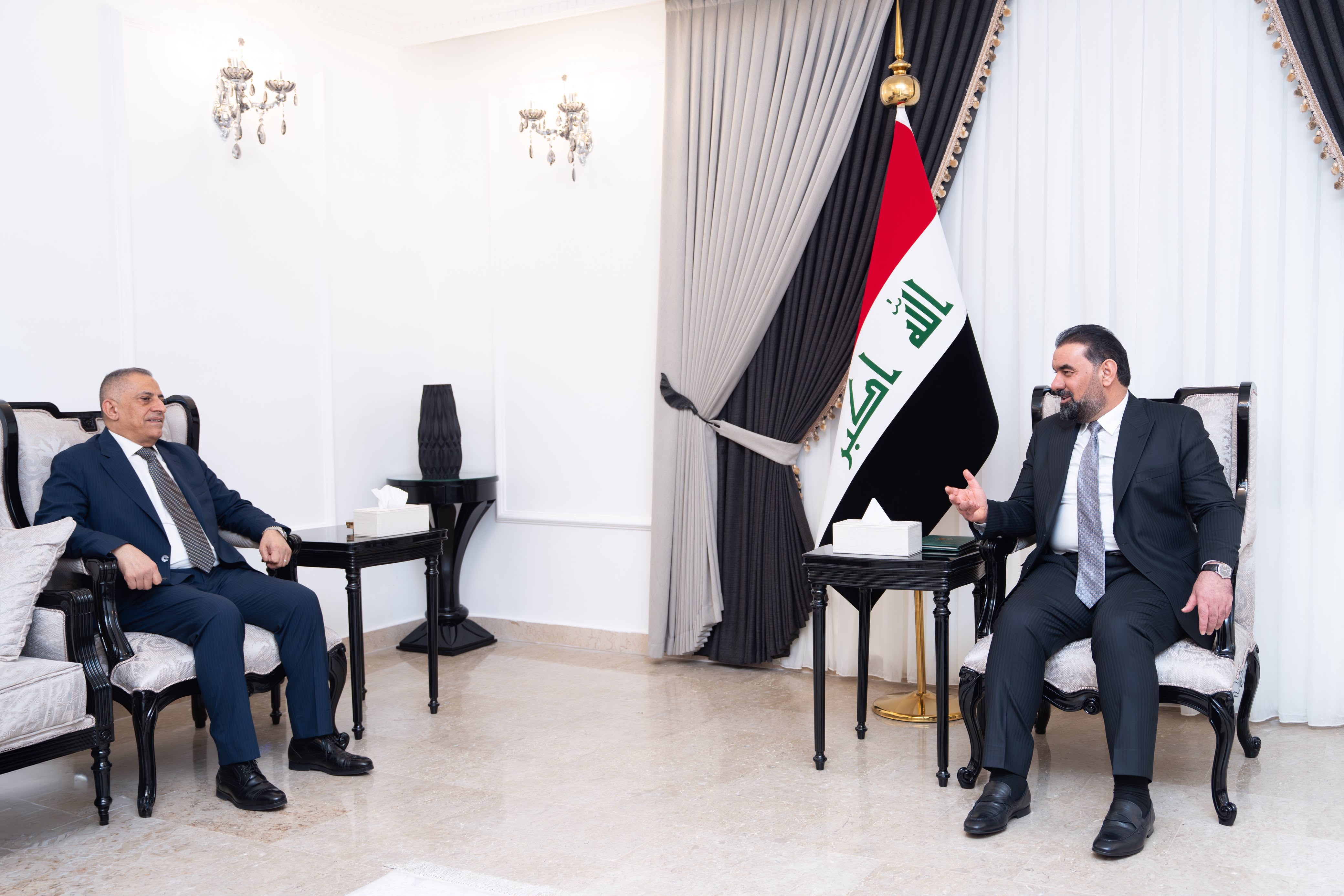 رئيس مجلس النواب يبحث مع مستشار الأمن القومي عددا من المواضيع الامنية