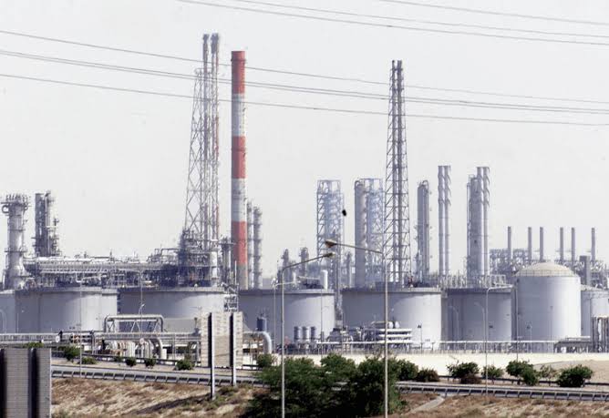 الطاقة السعودية: استهداف عدد من منشآت الطاقة والمرافق في المنطقة الجنوبية من المملكة صباح اليوم