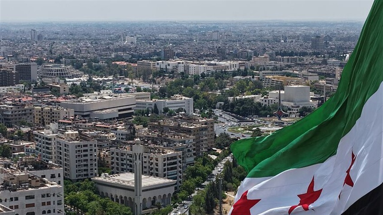 احصائية بعدد السوريين العائدين إلى بلادهم منذ ديسمبر 2024