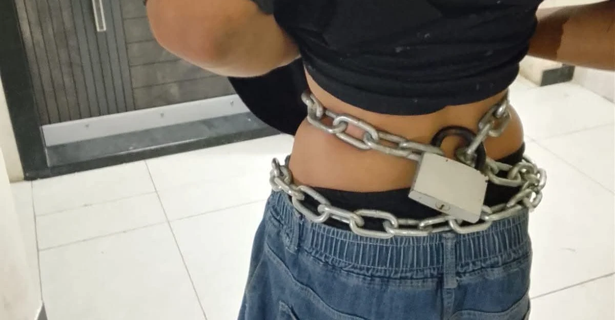 رصافة بغداد.. اعتقال امرأة أجنبية وتحرير حدث مقيد بالسلاسل