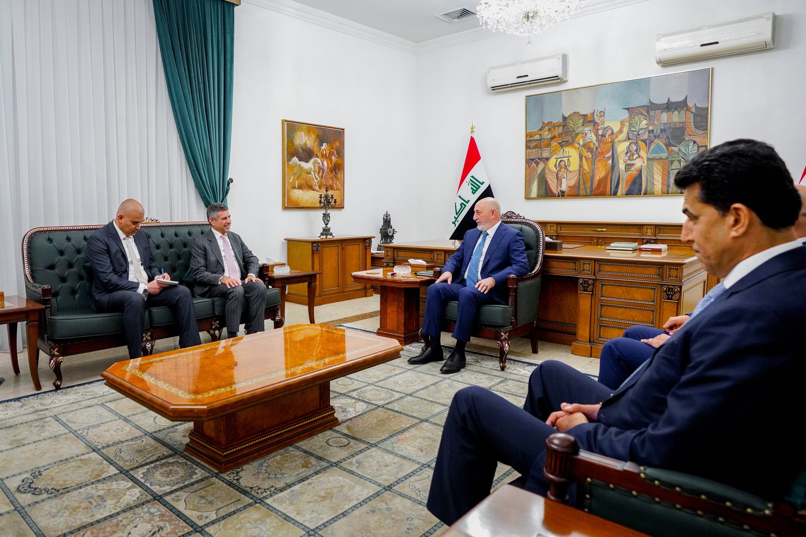 رئيس الجمهورية يؤكد أهمية مواصلة العمل على تطوير التعاون بين العراق والولايات المتحدة