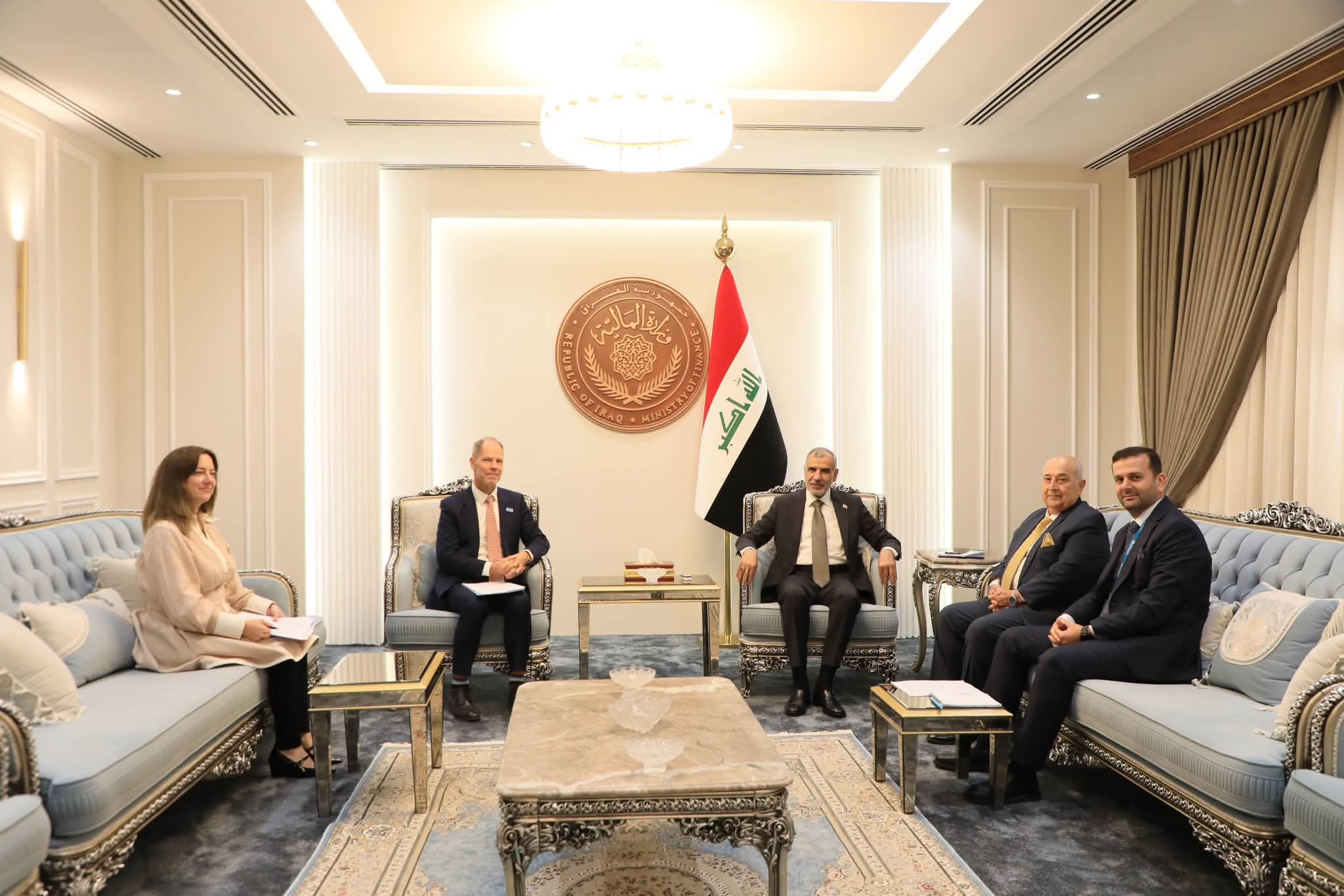 وزير المالية يؤكد دعم مشاريع اليونسيف الخاصة بحماية الأطفال وتنميتهم