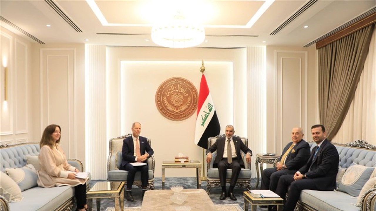 وزير المالية: الانتقال إلى موازنة البرامج والأداء يمثل تحولاً مهماً في إدارة الموارد