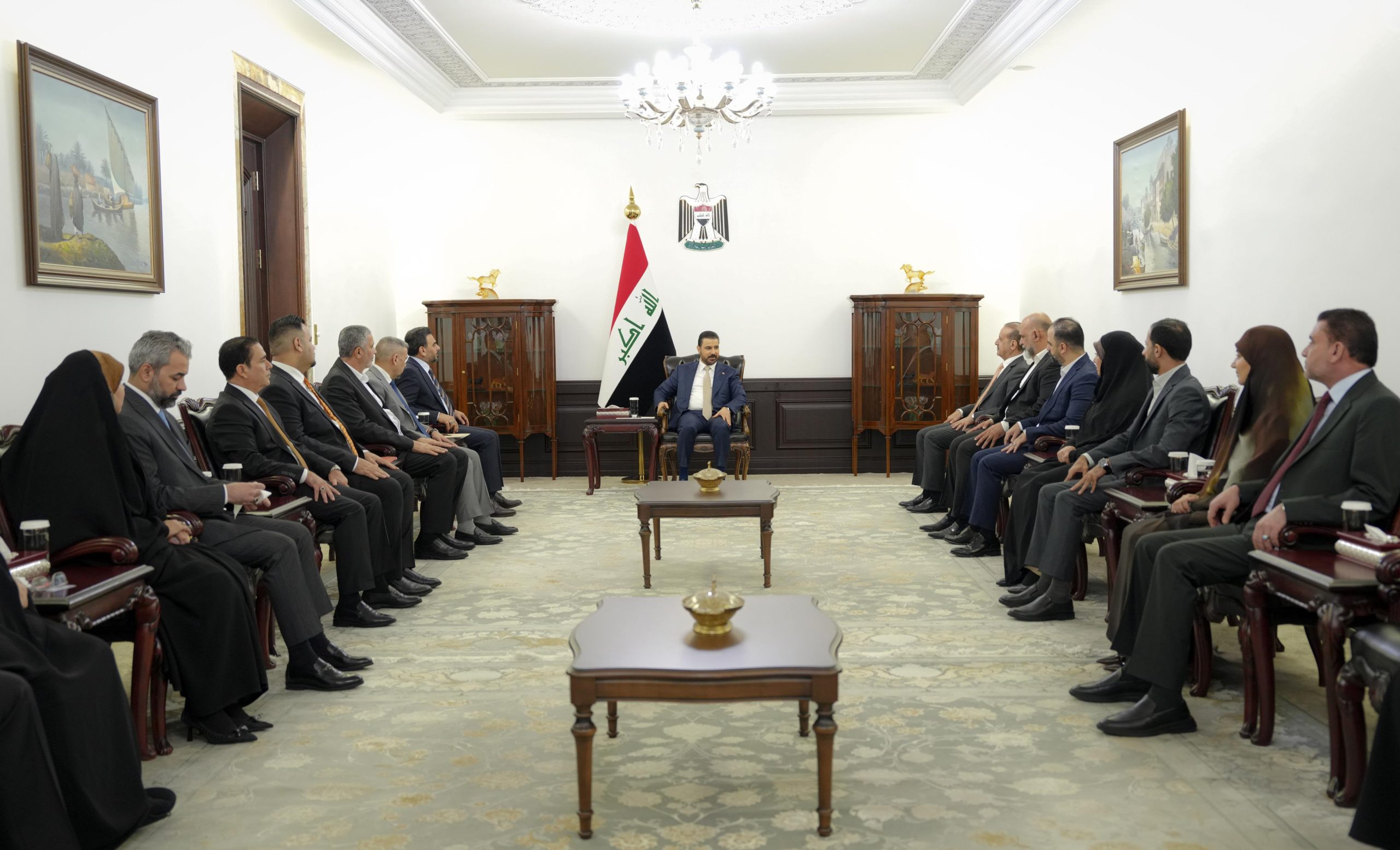 الزيدي: الحكومة تنتظر من البرلمان اقرار قانوني الحشد الشعبي وهيئة الغذاء والدواء