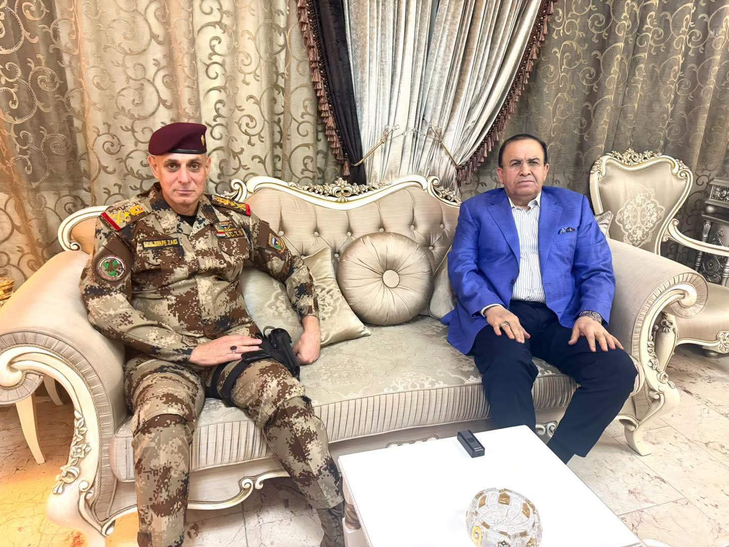 رئيس جهاز مكافحة الإرهاب يلتقي رئيس الجهاز الأسبق لتبادل الرؤى والخبرات بما يسهم في دعم مسيرة الجهاز وتعزيز قدراته