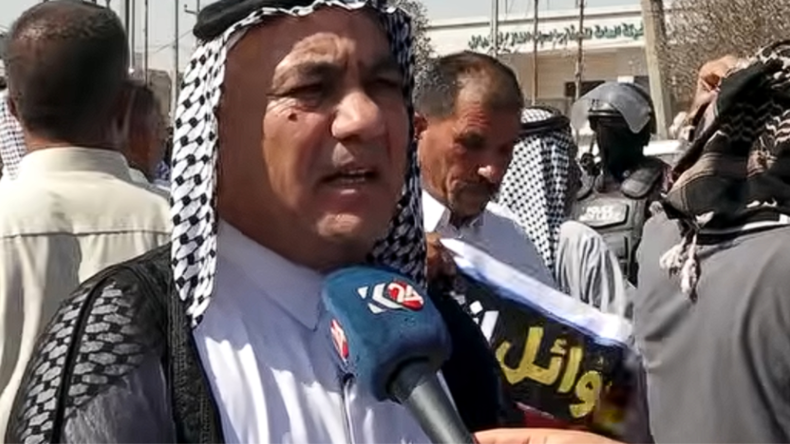 في بابل.. تظاهرة حاشدة لأصحاب الآليات الزراعية والإنشائية احتجاجاً على رفع أسعار “الگاز”