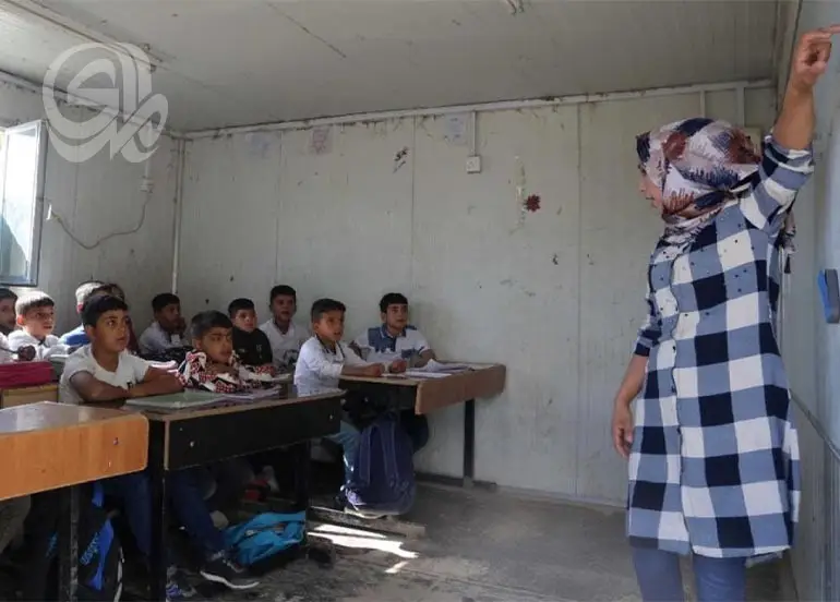 التربية: العراق بحاجة إلى أكثر من 10 آلاف مدرسة وألف بناية طينية وكرفانية ما تزال قيد الاستخدام