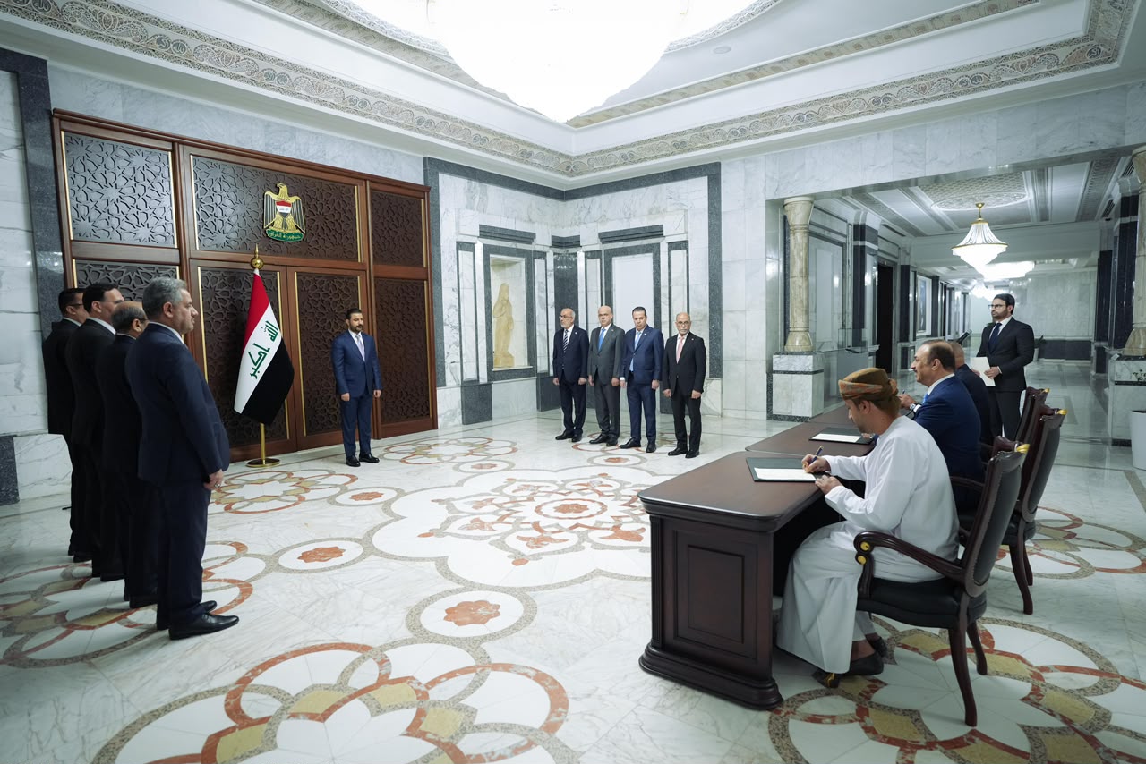 الزيدي يرعى مراسم توقيع تطوير وتشغيل حقل عجيل النفطي بين شركة نفط الشمال وشركة كيبت