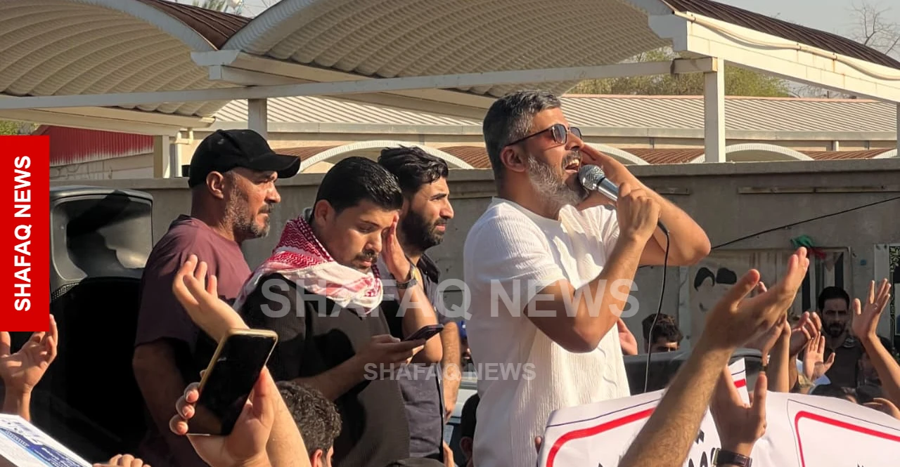 عقود تربية البصرة يتظاهرون للمطالبة بالمستحقات ويهددون بكشف أسماء “وافدة” (فيديو)