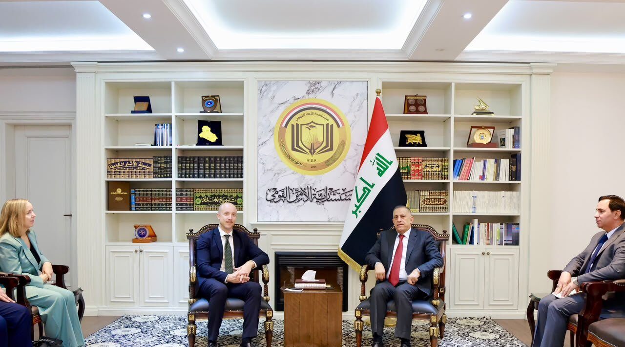 مستشار الأمن القومي يؤكد ضرورة وجود بعثة دبلوماسية نرويجية دائمة في بغداد