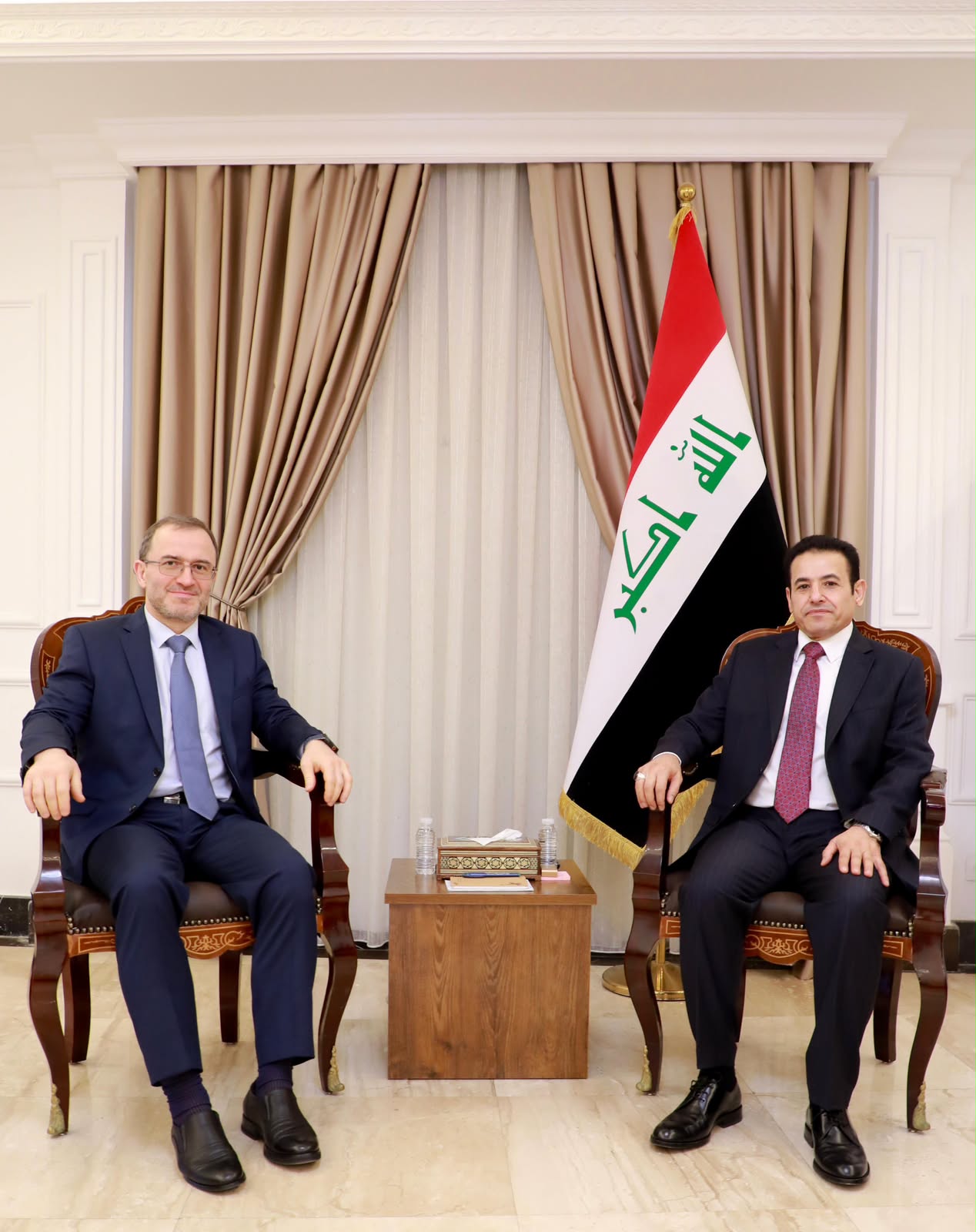 الاعرجي للسفير الروسي : العراق يتابع التطورات الاقليمية والدولية ويعمل على حماية امنه ومصالحه الوطنية