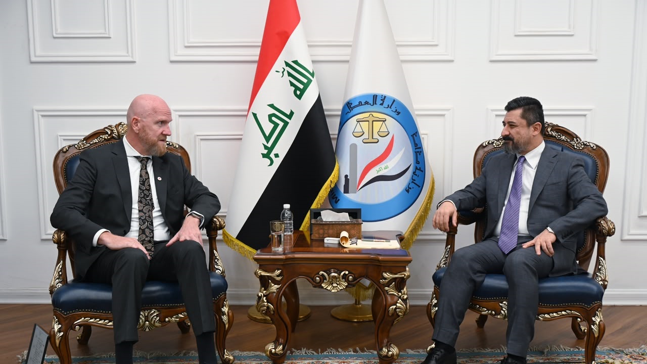 العراق والصليب الأحمر يبحثان ملف الأطفال المصاحبين لأمهاتهم والنزلاء المنقولين من سوريا