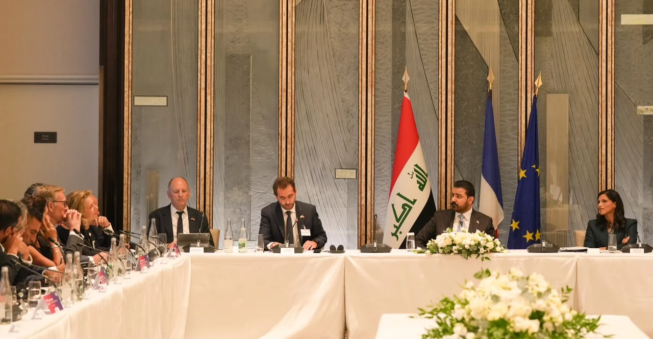 الزيدي وماكرون يتفقان على عقد مؤتمر “بغداد – باريس” في العراق