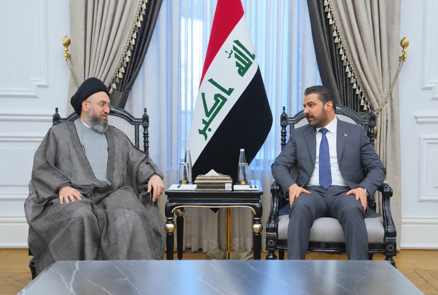 الزيدي والحكيم يؤكدان أهمية توحيد المواقف والرؤى لإكمال التشكيلة الحكومية