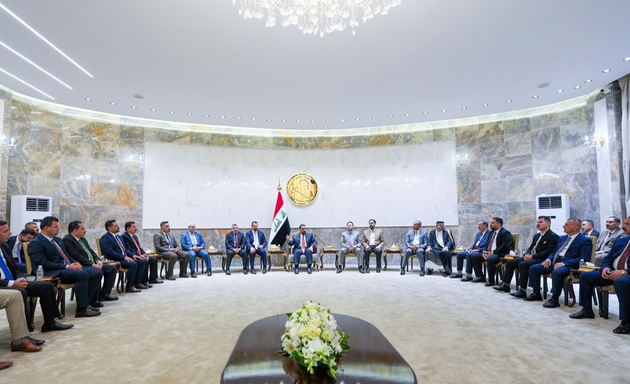 الحلبوسي يبحث مع اساتذة ومثقفي ديالى الواقعين الأمني والخدمي بالمحافظة
