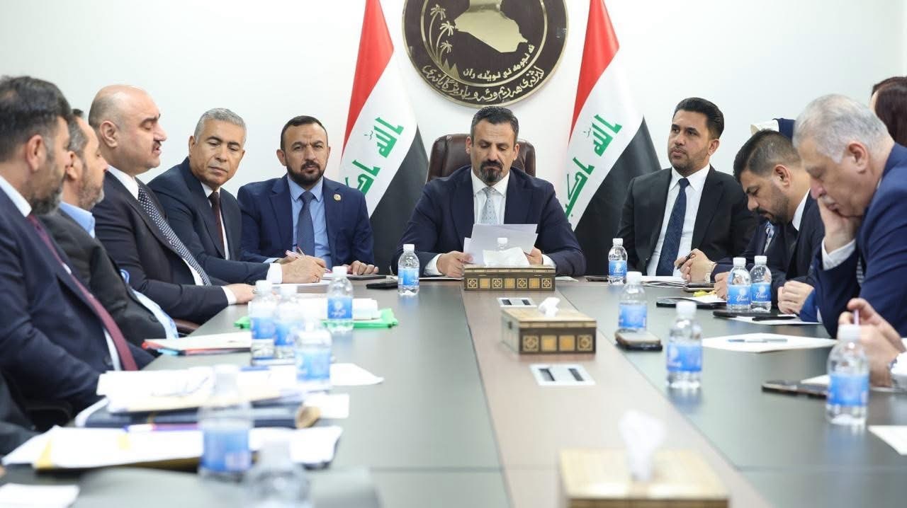 لجنة الأقاليم والمحافظات النيابية تبحث مع إدارة كركوك ملف الخدمات والمشاريع والتمويل