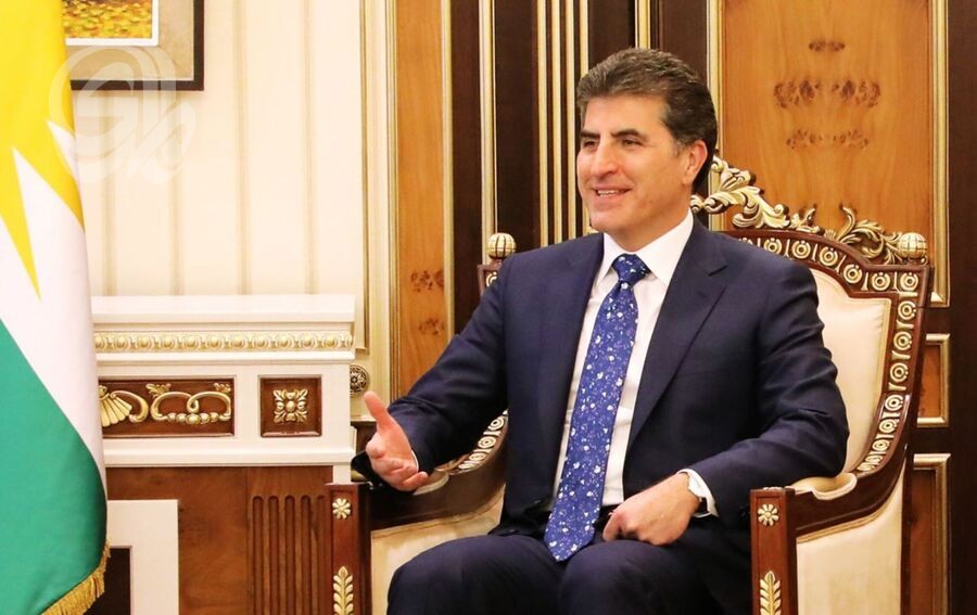 بارزاني يدعو لتنويع اقتصاد كوردستان وتأكيد الشراكة الكاملة مع بغداد