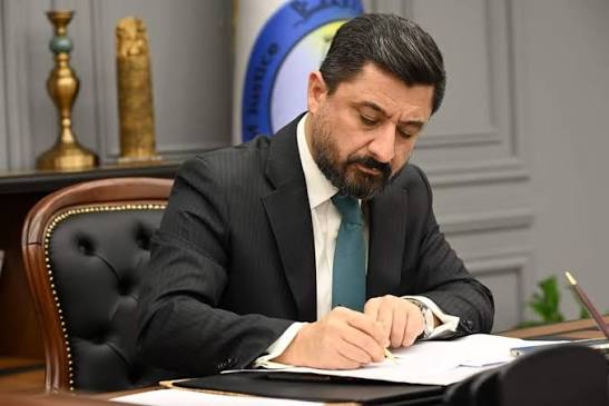 وزير العدل يصادق على مسودة تعليمات لتسهيل إجراءات إنجاز المعاملات الخاصة بذوي الشهداء وإحالتها إلى مجلس الدولة