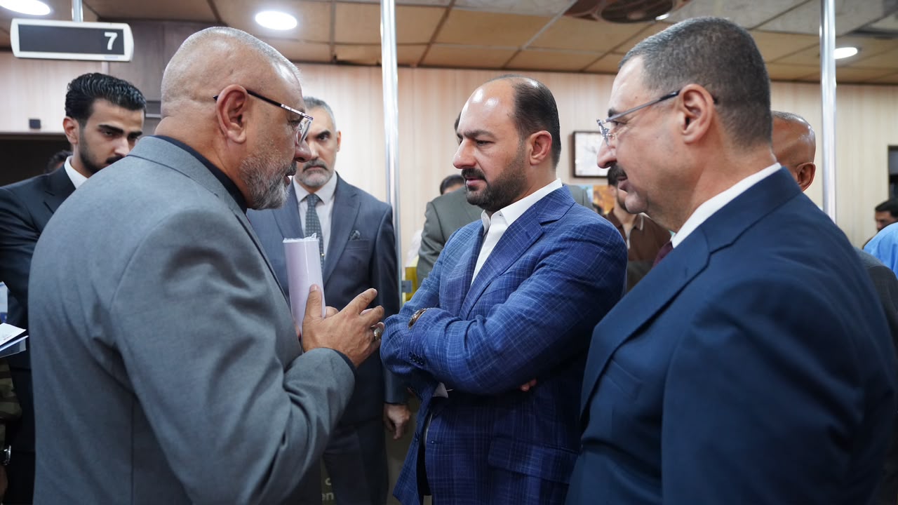 وزيـر الصناعـة يصدر عدداً من التوجيهات لتبسيط الإجراءات وتوفير بيئة داعمة للمشاريع الصناعية