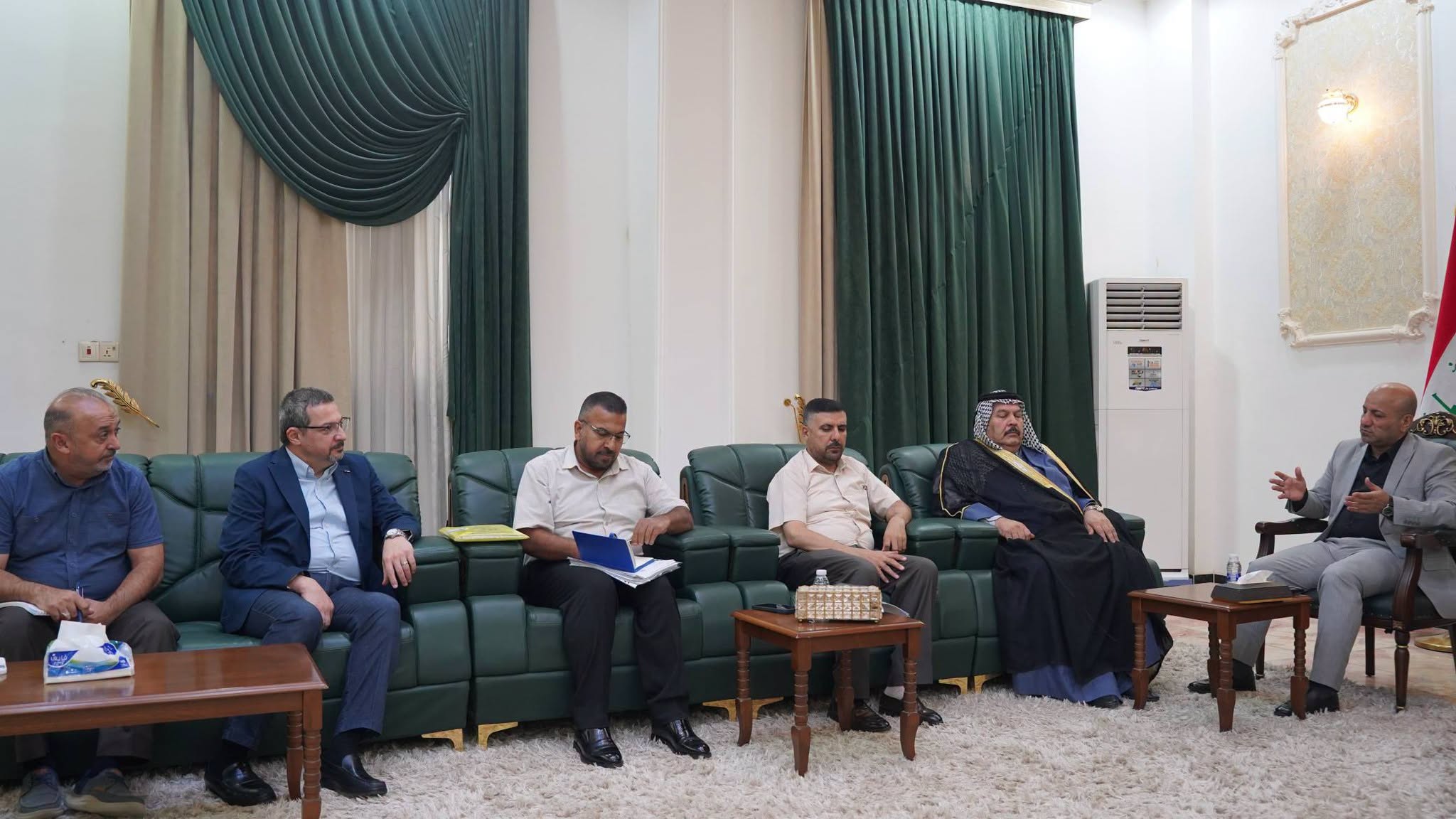 محافظ ديالى يعقد اجتماعا لمتابعة الاجراءات التنفيذية والفنية لمشروع مجاري غرب بعقوبة