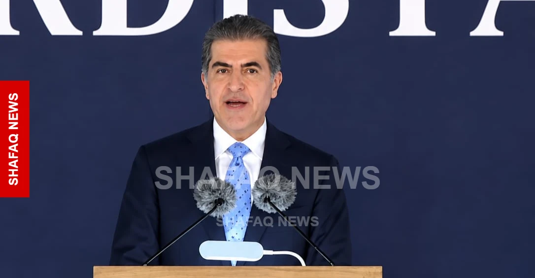 “النقد البنّاء لا يضعف كوردستان”.. رسالة من نيجيرفان بارزاني لخريجي الجامعة الأميركية (صور)