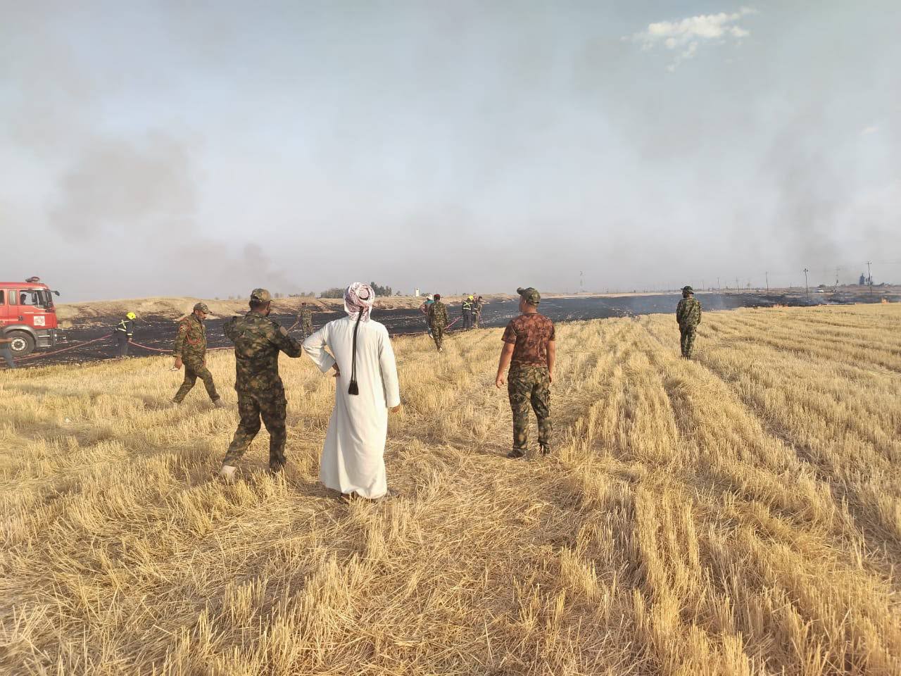 قوات الحشد الشعبي تسيطر على حريق في ارض زراعية بصلاح الدين