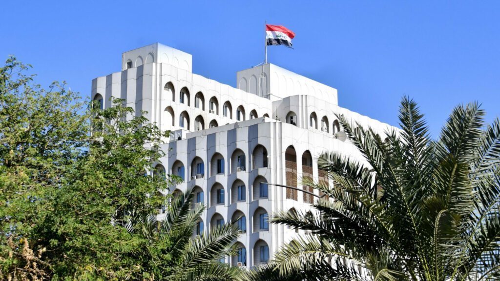 العراق يرحب بقرار فرض القيود على تجارة السِلع مع إسرائيل