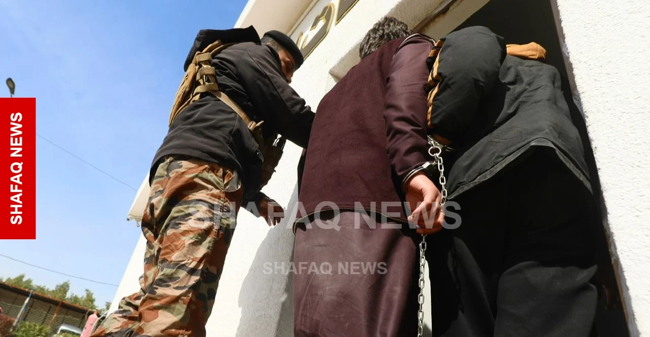 ديالى وكركوك.. ضبط محقق مزيف “يبتز” الدوائر وبائع خراف يهرب بـ500 ألف دينار