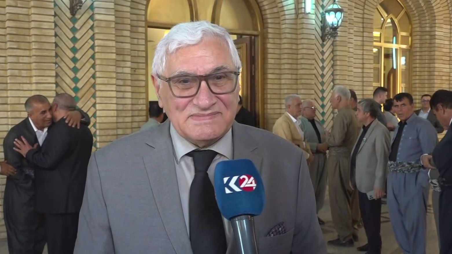 رائد فهمي: نزع سلاح الفصائل واجب وطني وتأمين الاستقرار شرط جذب الاستثمار