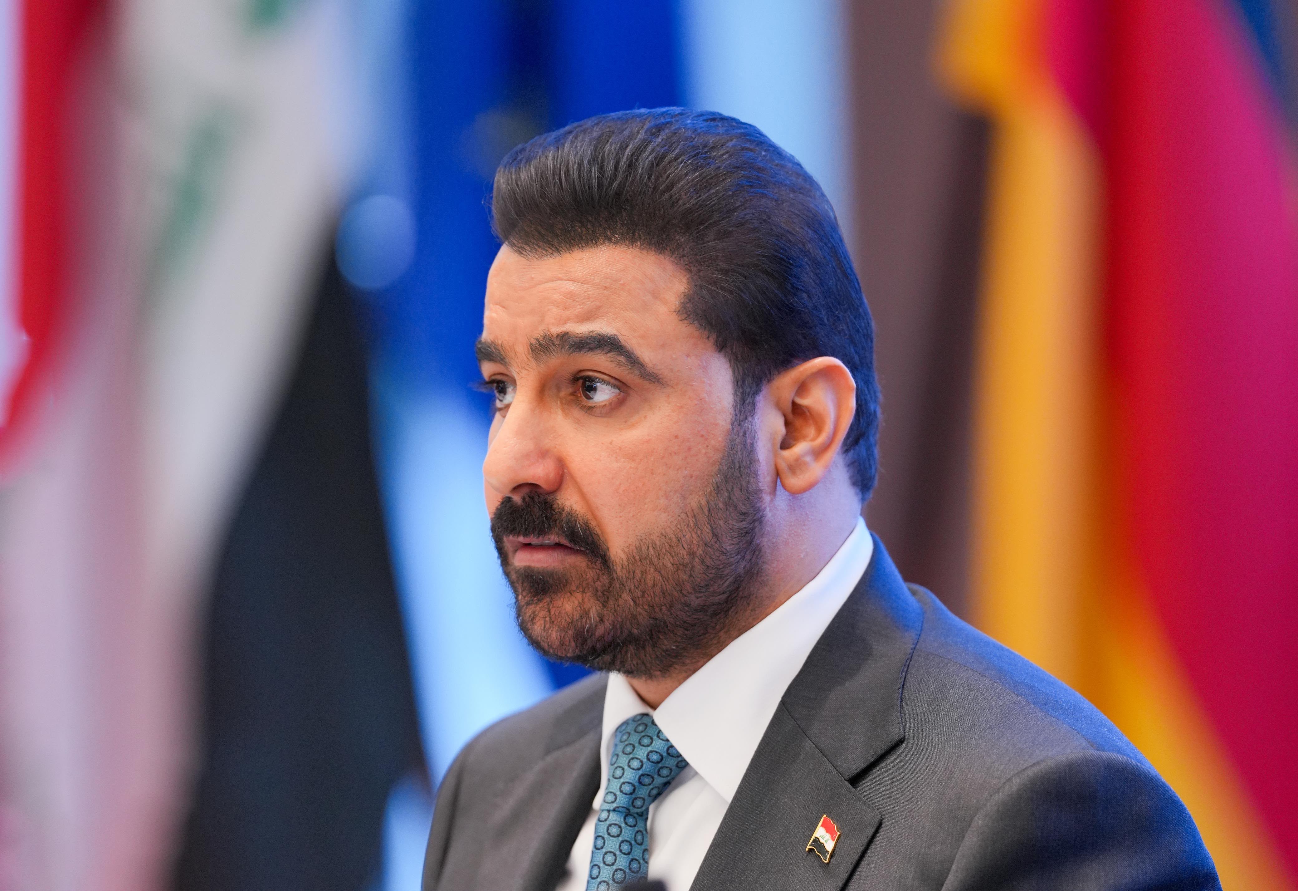 توجيهات جديدة من رئيس الوزراء : منع المستشارين والوزراء من الظهور الإعلامي دون موافقة مسبقة
