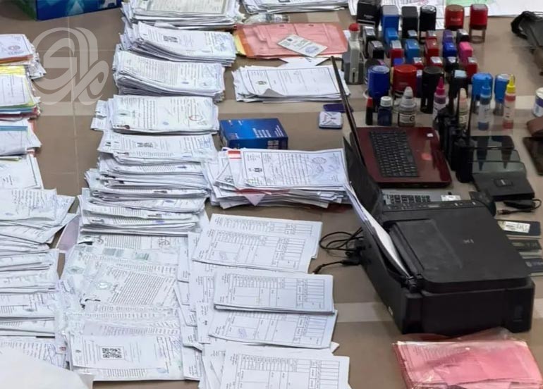 التحقيقات تكشف شبكات موظفين ومعقبين وتفتح ملفات أراضٍ وعقارات في الناصرية