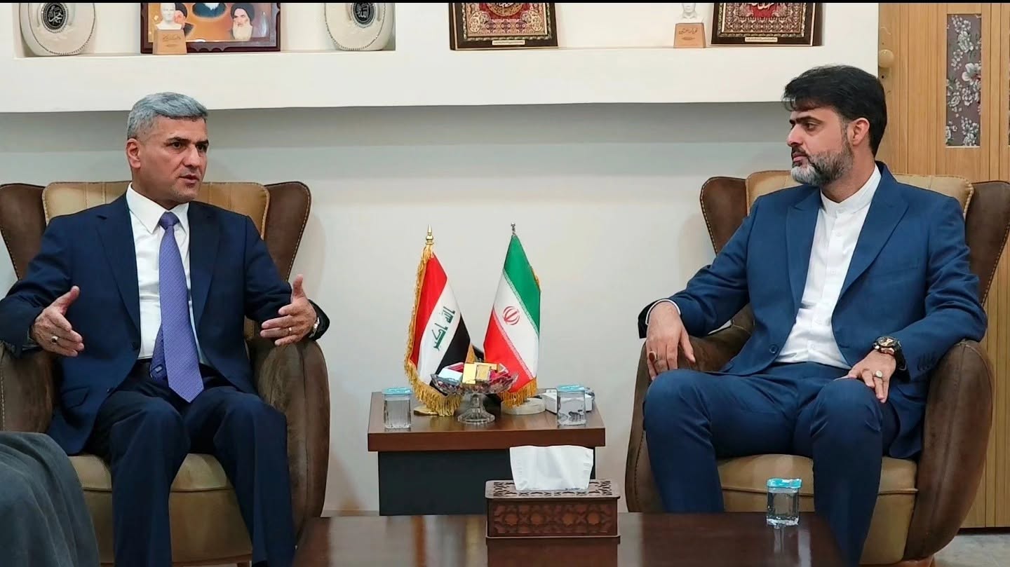 معاون محافظ البصرة يبحث مع القنصل الإيراني الجديد تعزيز التعاون المشترك