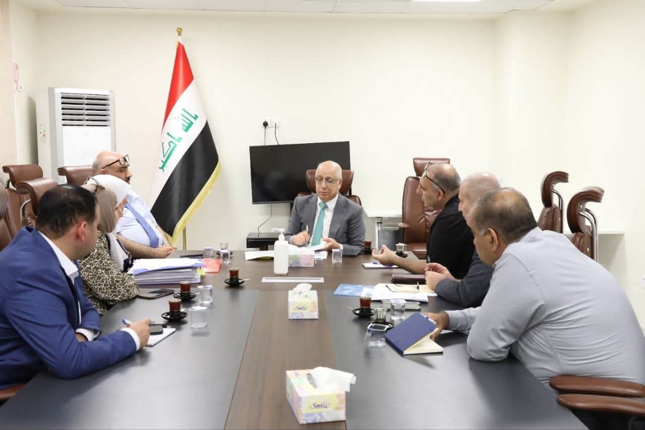 بتوجيه من رئيس مجلس الوزراء.. وكيل وزارة التخطيط يُتابع ميدانياً مشروع إعادة تأهيل مستشفى ابن سينا