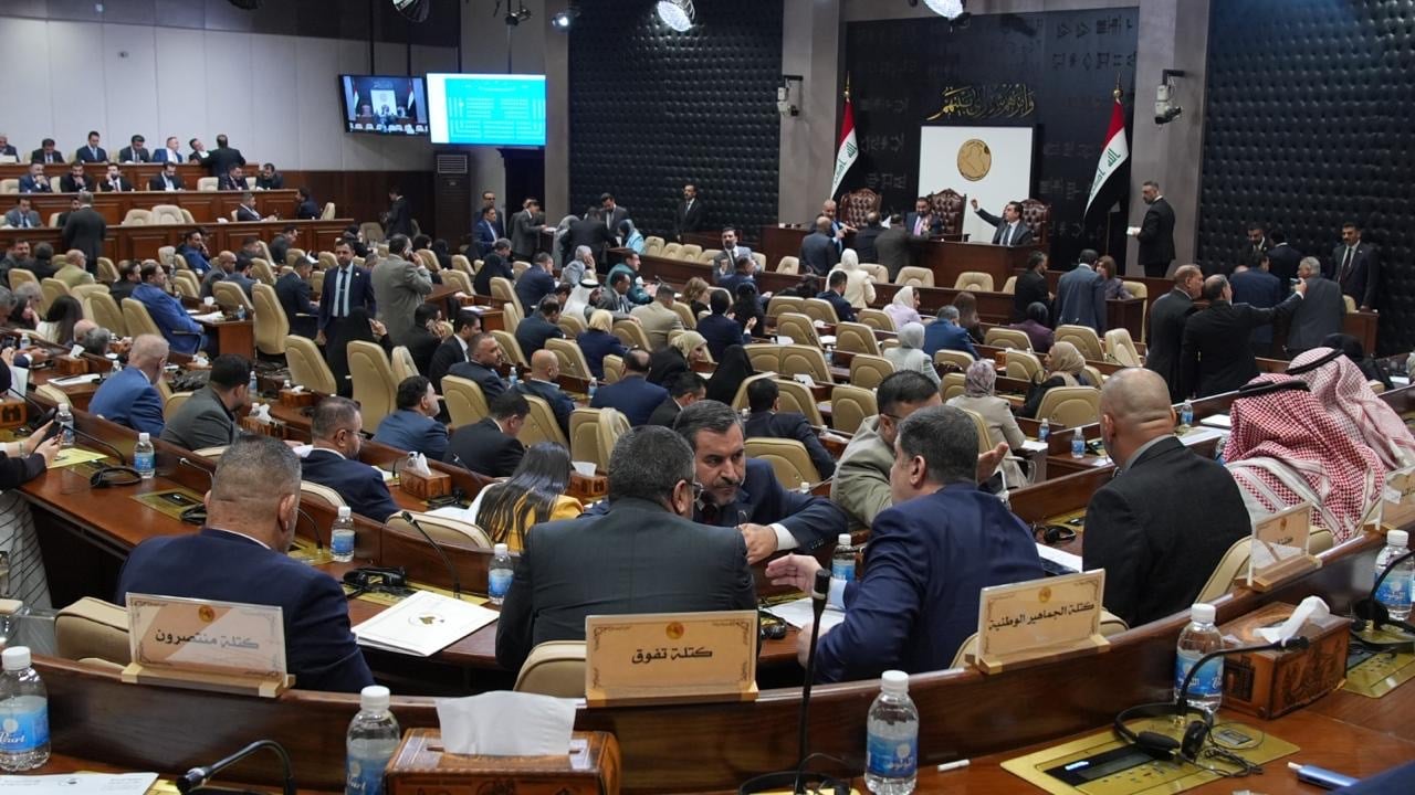 البرلمان يصوت على توصيات أزمة الوقود وينهي قراءة ثلاثة قوانين