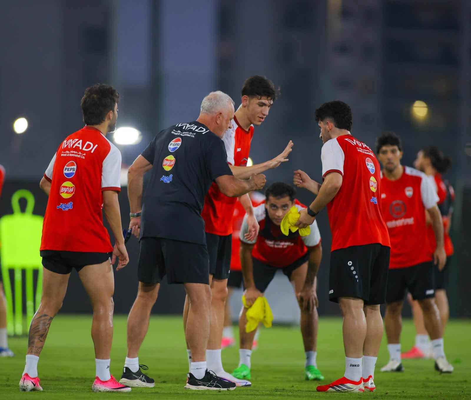 اتحاد الكرة: منتخبنا الوطني يجري وحدته التدريبية الأولى في جدة تحضيرا لمواجهة عمان في كأس الخليج