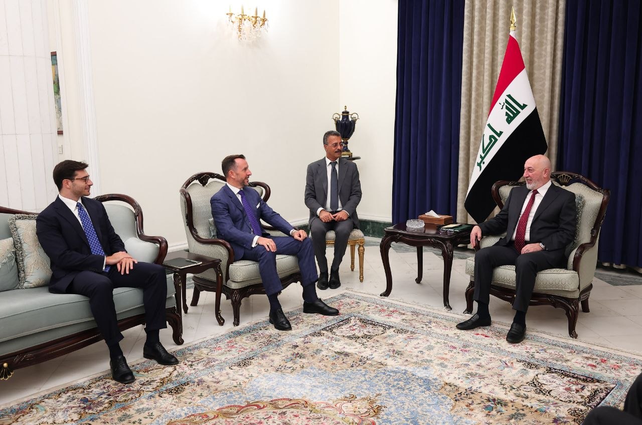 رئيس الجمهورية يؤكد للسفير الايطالي أهمية الارتقاء بالعلاقات العراقية الإيطالية وتوسيع أطر التعاون والتنسيق بين البلدين