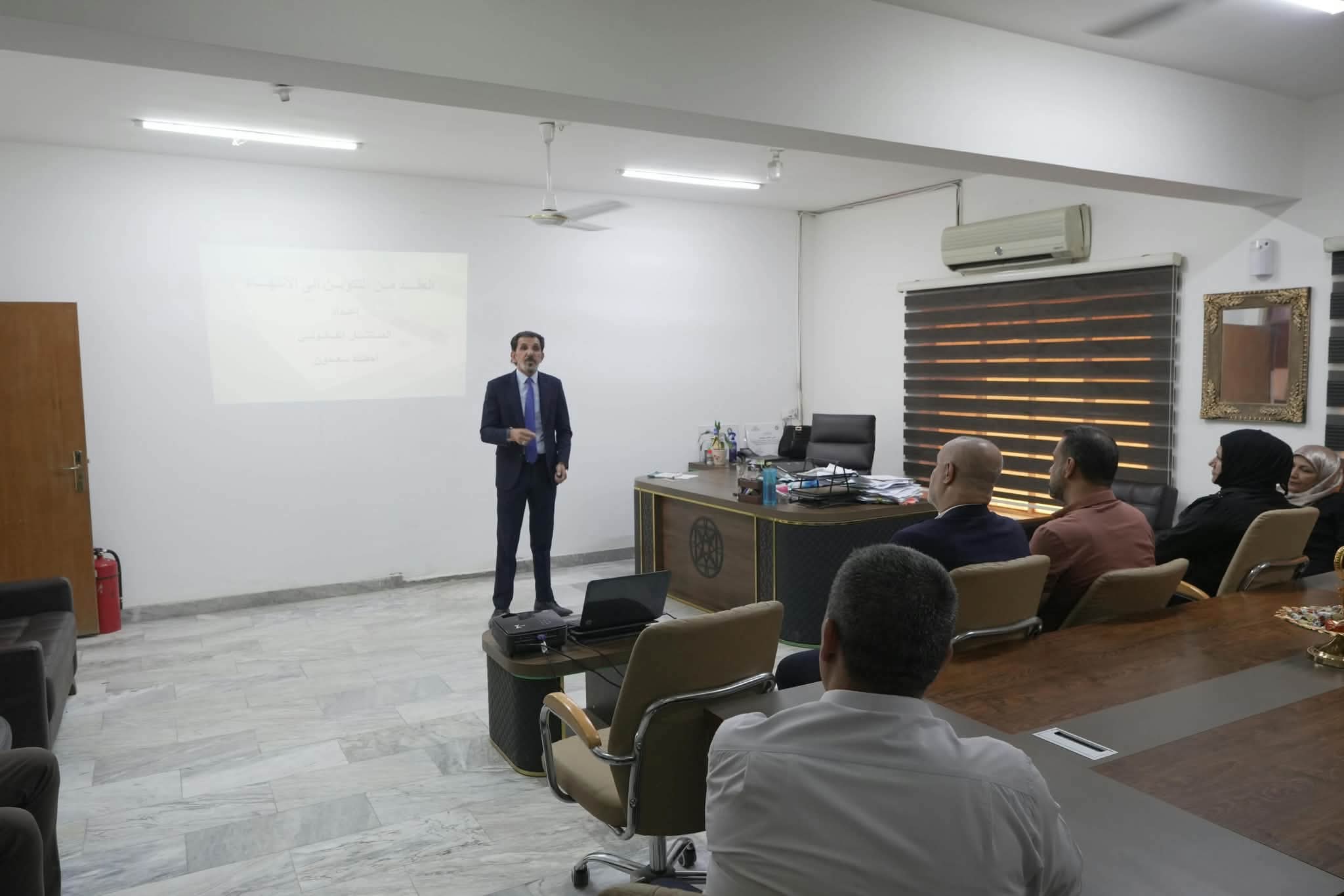 قسم العقود في وزارة الشباب والرياضة ينظّم ورشة عمل عن تنظيم العقد وتطبيقاته القانونية