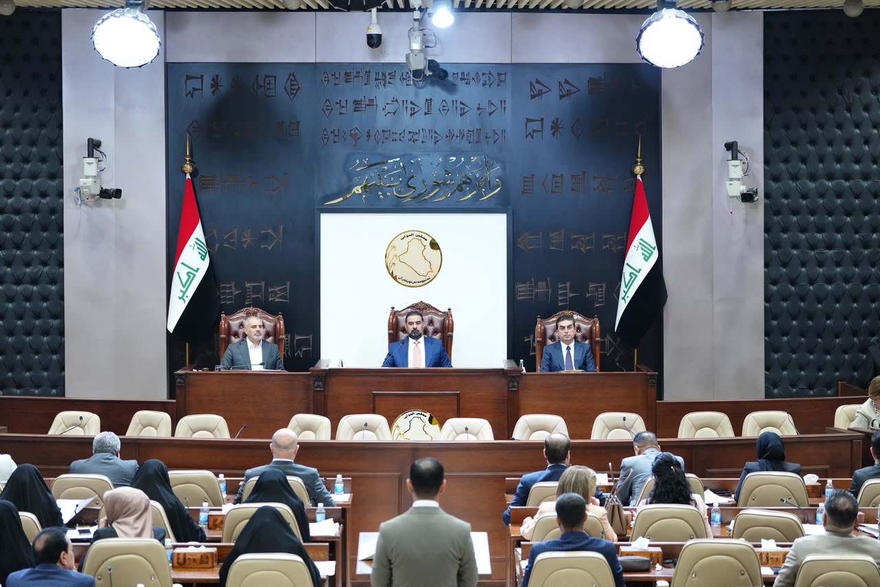 مجلس النواب يُنهي مناقشة مقترح قانون اجازة الموظفين