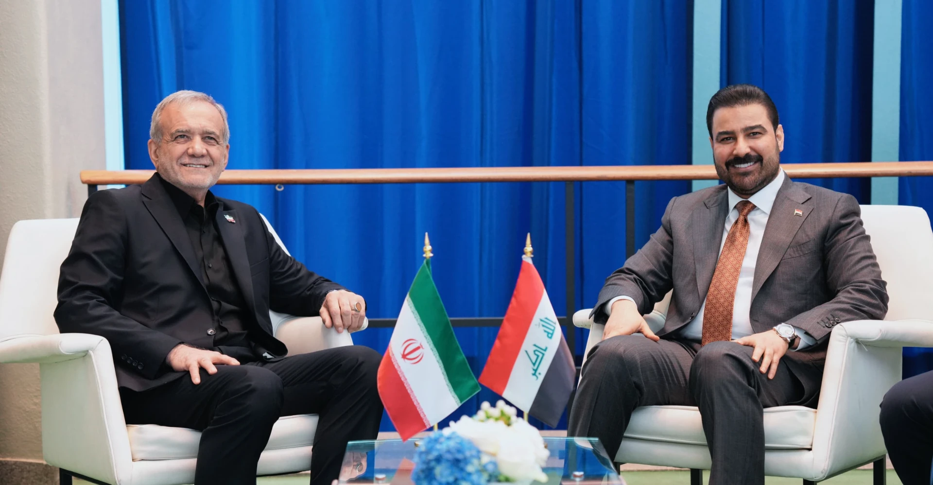 الزيدي وبزشكيان يبحثان تطورات المنطقة وتجنب توسيع دائرة الصراع