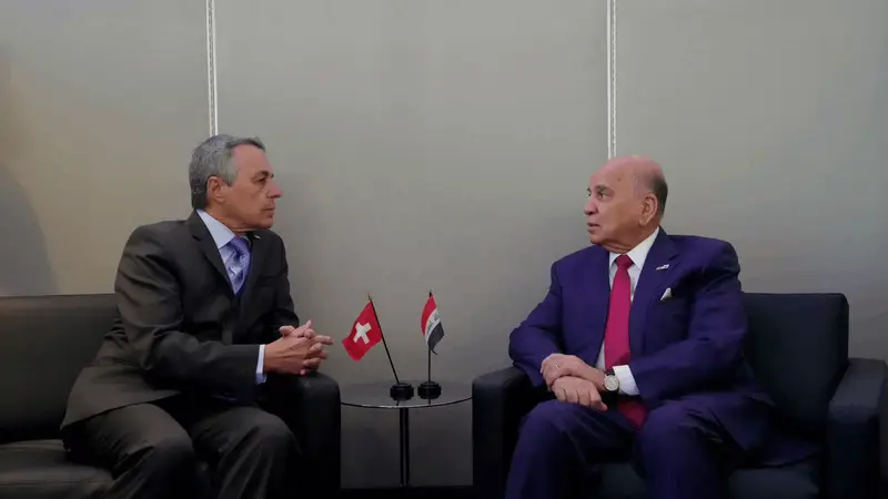العراق وسيوسرا يبحثان جهود احتواء الأزمة المرتبطة بمضيق هرمز
