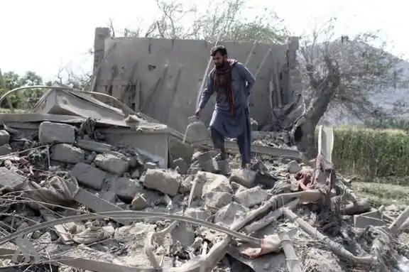 غارات جوية باكستانية تستهدف عشرة مواقع في أفغانستان