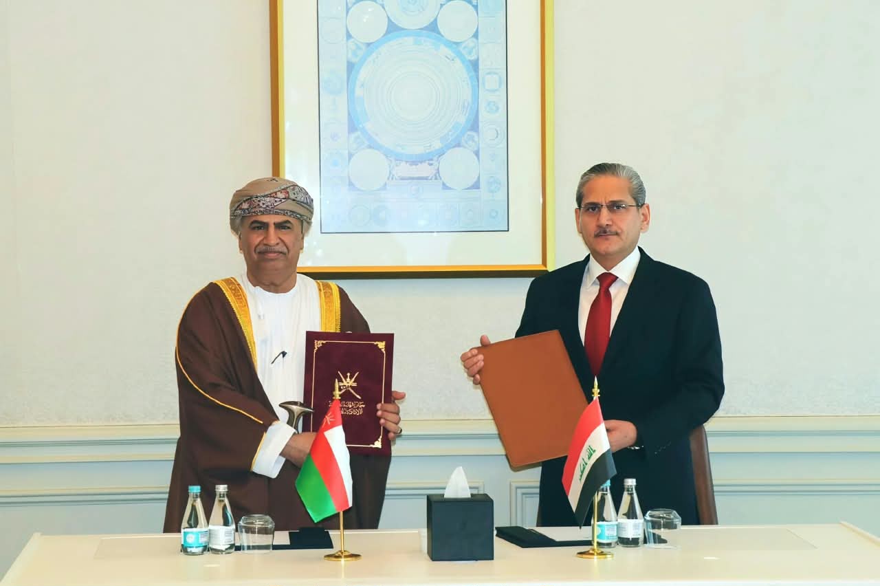 على هامش انعقاد مؤتمر الدوحة.. ​العراق وسلطنة عُمان يوقعان في الدوحة مذكرة تفاهم لتعزيز التعاون الثنائي في مكافحة الفساد