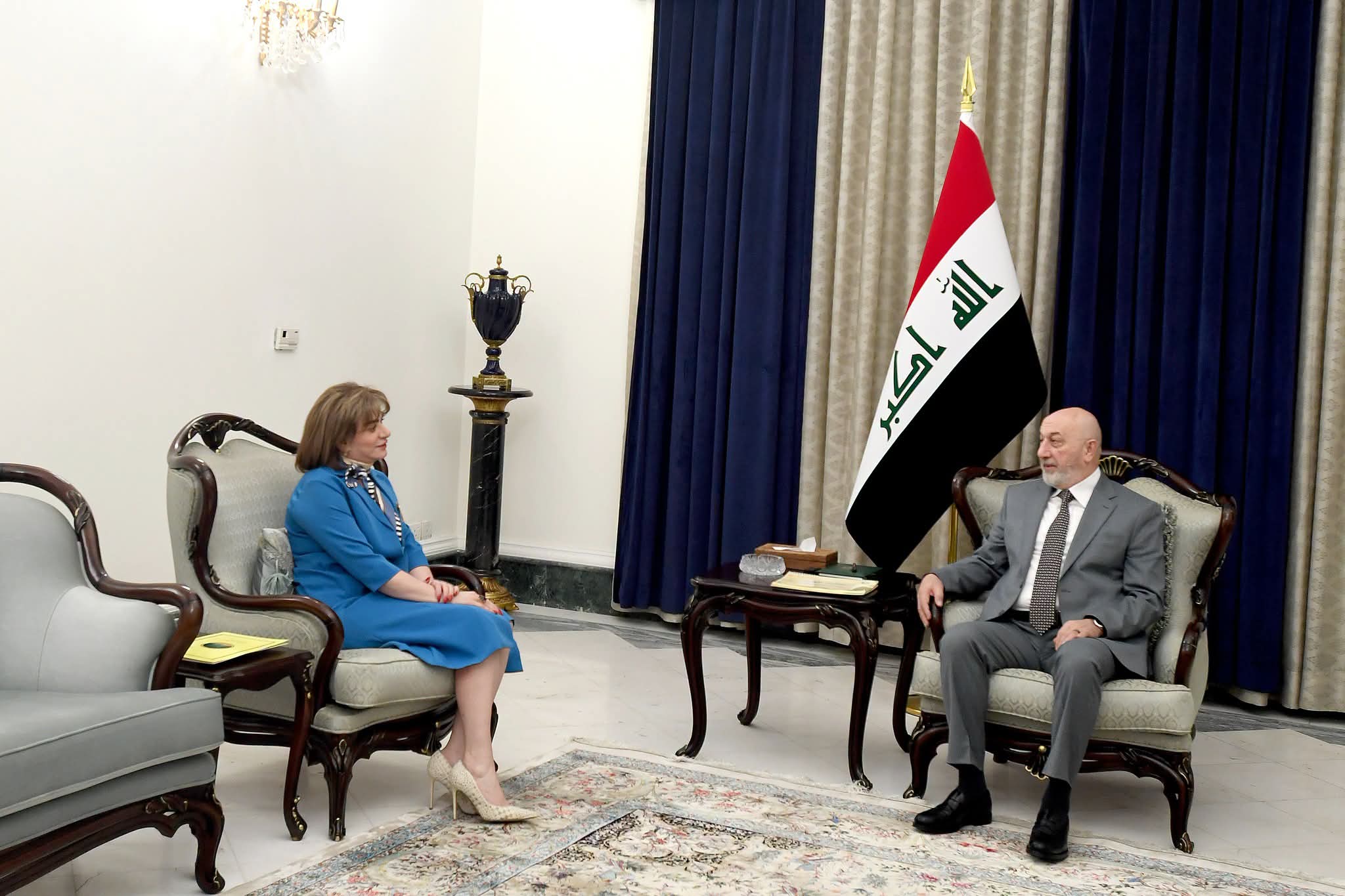 رئيس الجمهورية ووزيرة البيئة يؤكدان أهمية تعزيز الجهود الوطنية لحماية البيئة والحد من التلوث