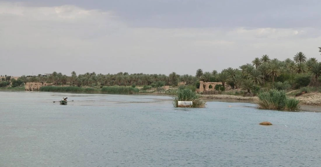 مجاري هيت تهدد مياه نهر الفرات وبيئة الأنبار تتدخل لحل المشكلة
