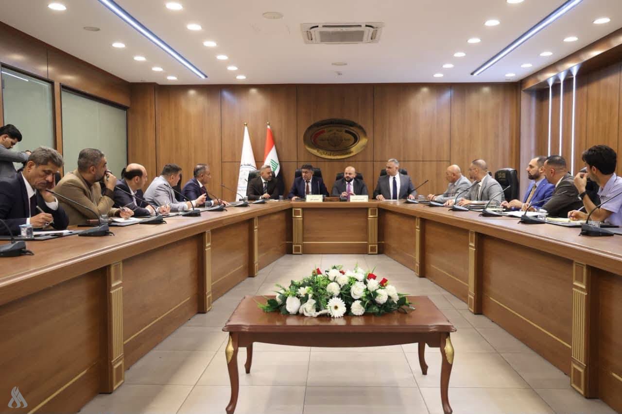 محافظة بغداد تبحث واقع الطاقة الكهربائية وتسعيرة المولدات للشهر المقبل